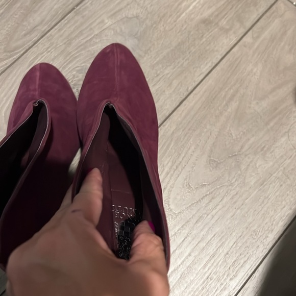 Vince Camuto suede booties - Picture 11 of 11